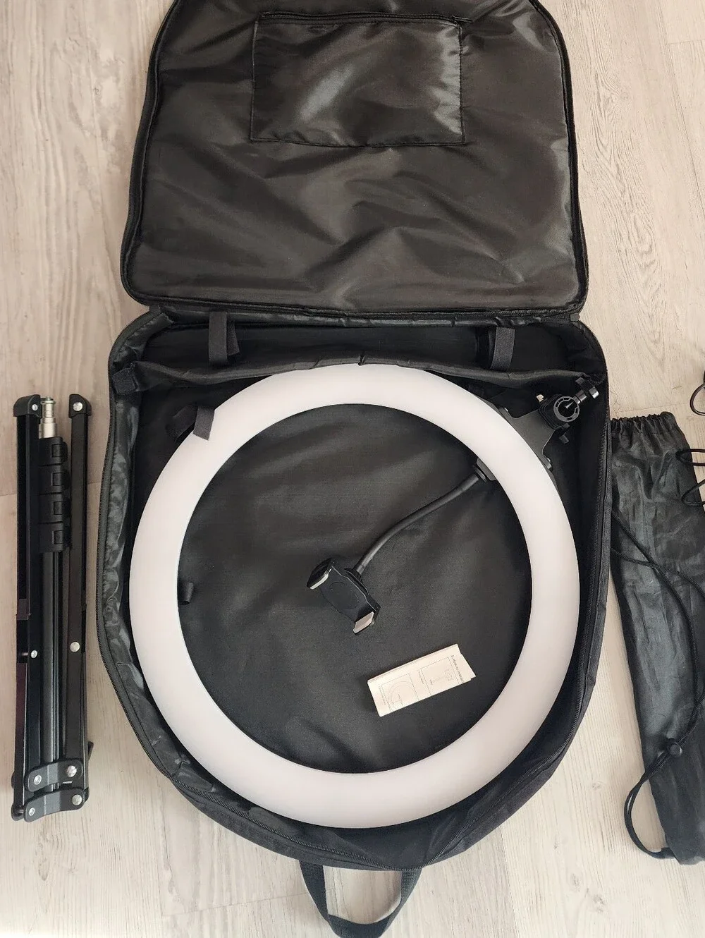 Like New: Elitehood 19 inch Ring Light with Stand & Carrying Bag